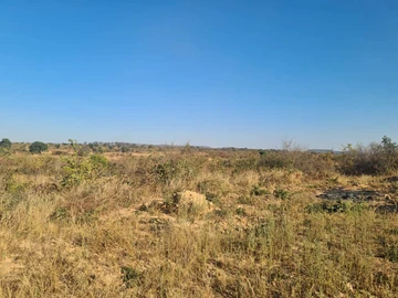 KADOMA CHERRYBANK STAND , 5km from the CBD @ $4 500, very convenient location